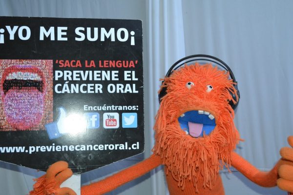 GUARIPOLO Y SACA LA LENGUA